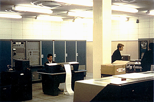 Pictures of III/11, Smith and Nephew, supplied by Eric Dickens